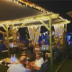 D'artagnan Luxury tent